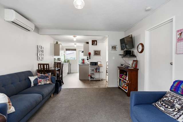 2/6 Lane Street Woolston_2