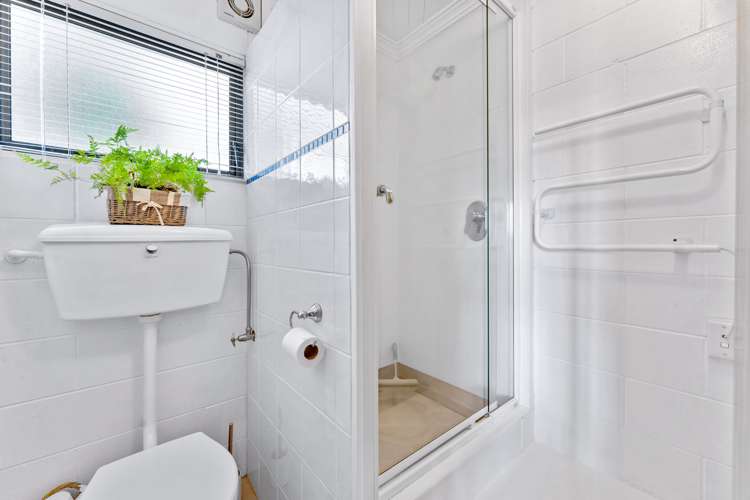 10 Alderton Place Opaheke_20