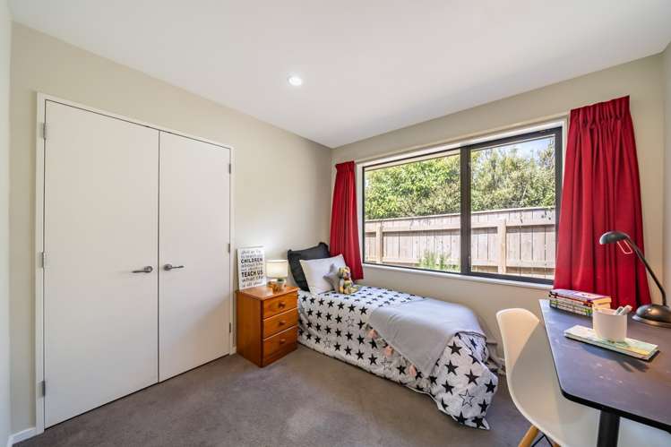 14 Tararua Close Aotea_16