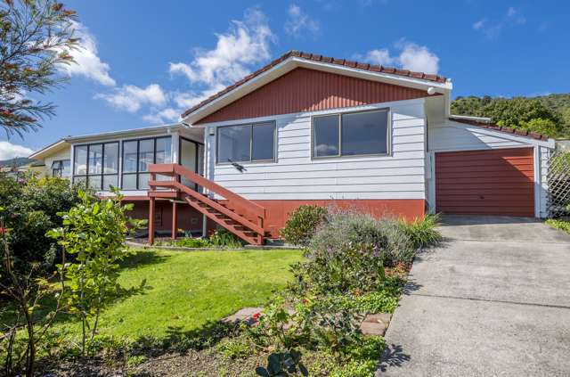 19 Amokura Street Waikanae_1