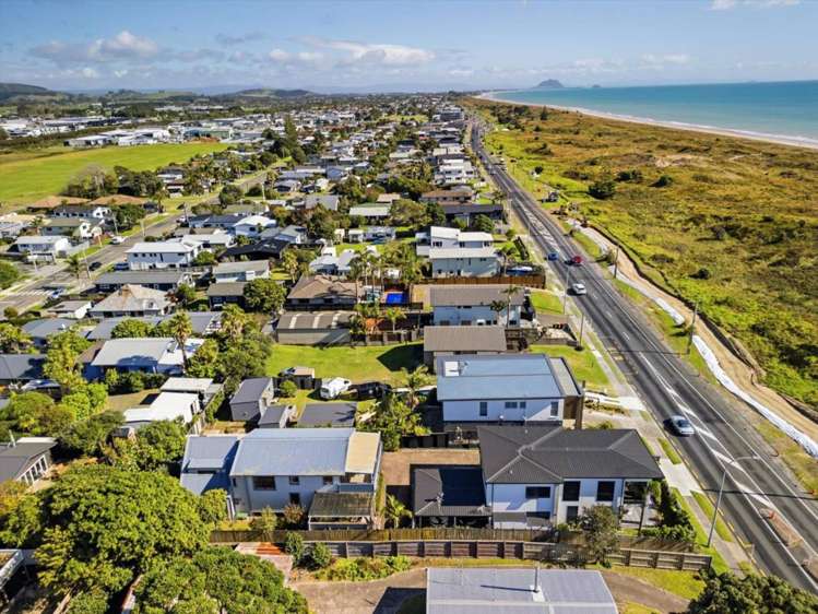 988 Papamoa Beach Road Papamoa Beach_37