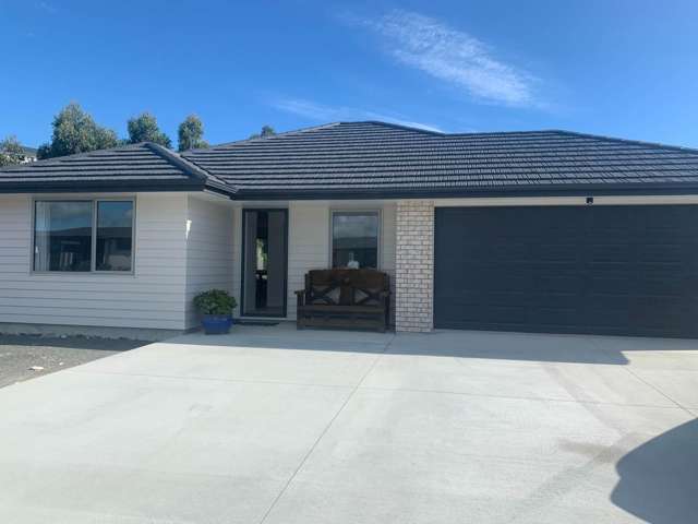 Perfect Family Home In A Quiet Cul De Sac