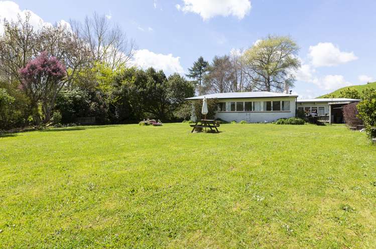 100 Main Road Tirau_22