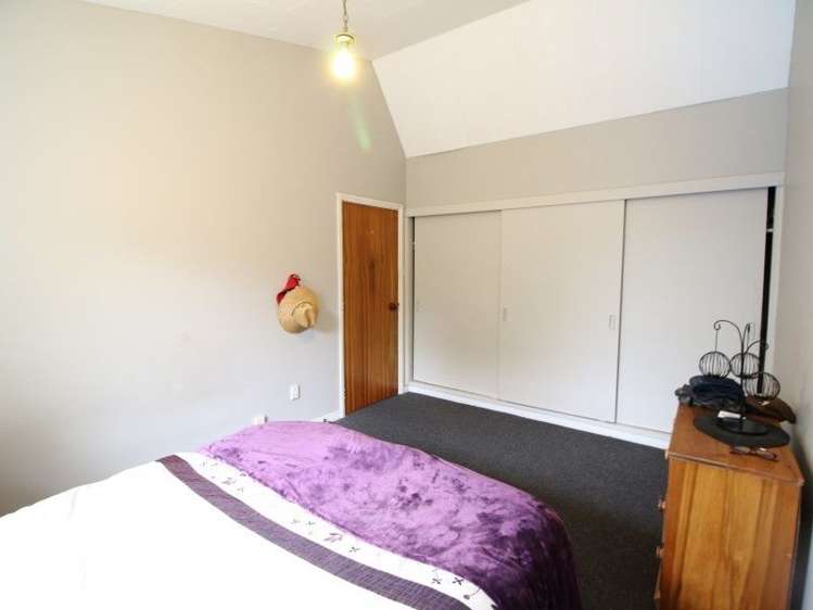 127 Middle Road Allenton_15