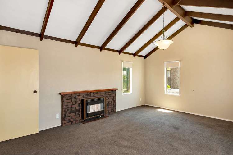 8 Banks Place Tawhero_10