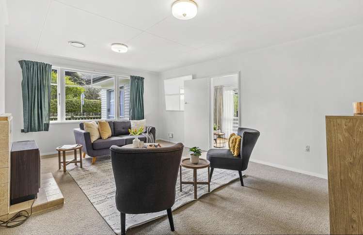 10 Findlay Street Tawa_11