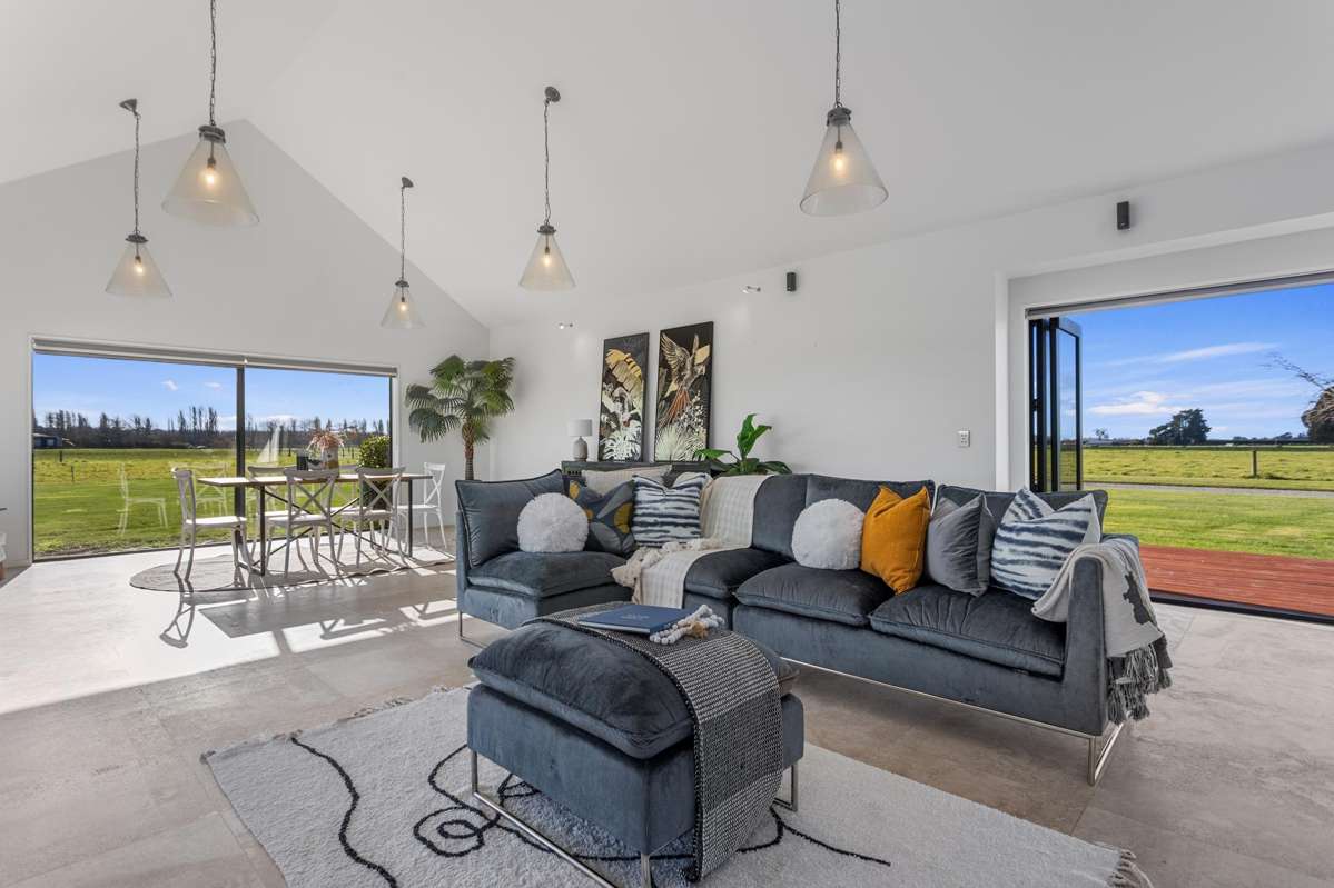 585 Coutts Island Road_4