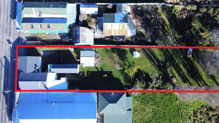 59 Main Road Tuatapere_13