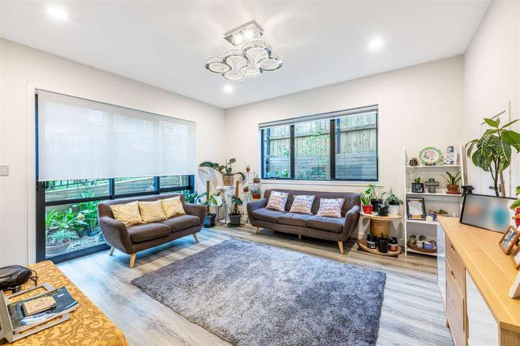 216C Metcalfe  Road Ranui_9