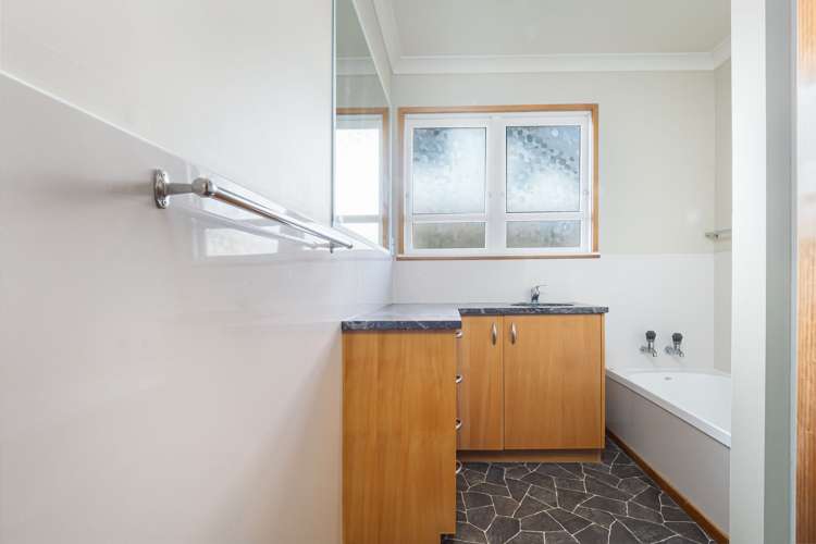 232 Tony Avenue Thames_18