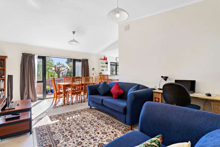 3/10 Springbank Lane Te Atatu Peninsula_4