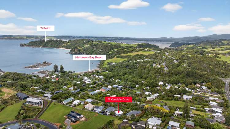 11 Kendale Drive, Matheson Bay_4