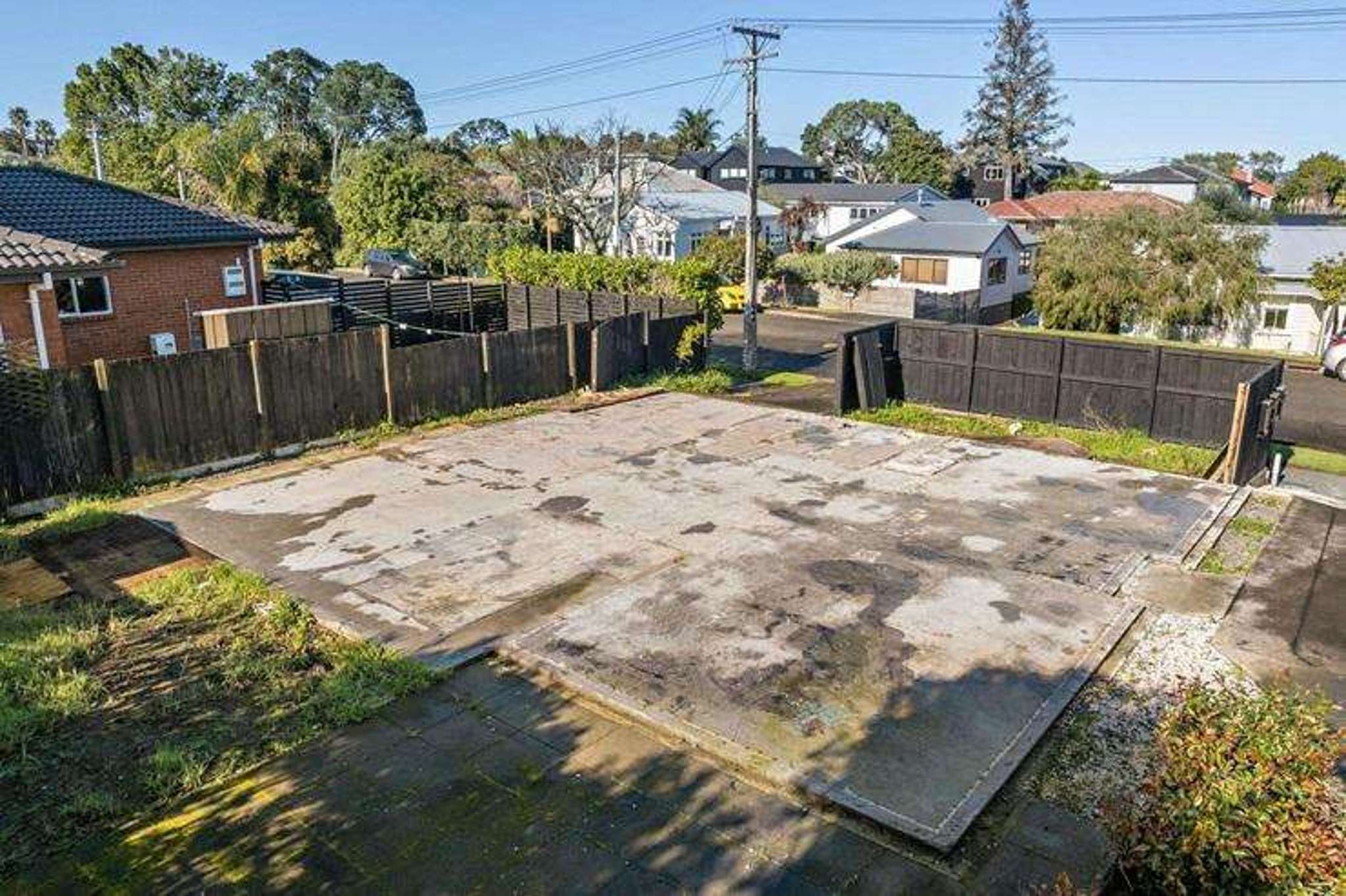 $1 reserve surprise: Homeless man gets almost $500,000 after fire trauma