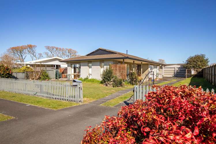 3 Dalton Crescent Dinsdale_7