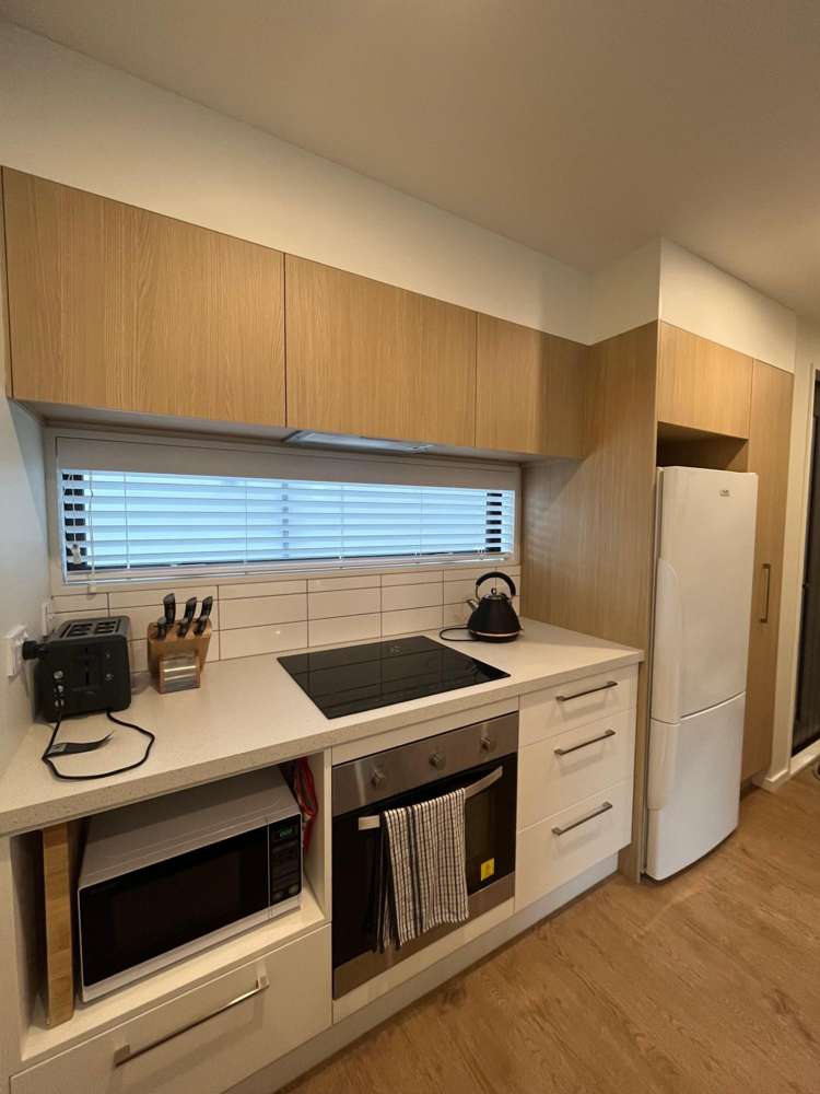  2/48 Glen Road Stokes Valley_3