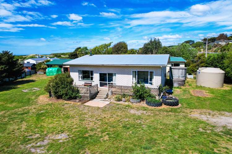 21 Connor Place Taieri Mouth_24