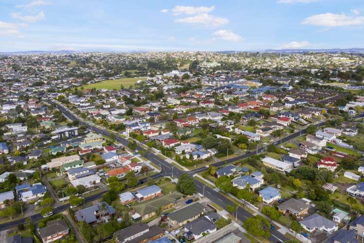 108 Terry Street Blockhouse Bay_16