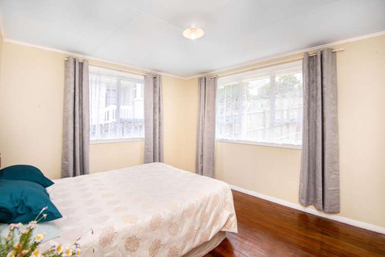 19 Desert Gold Street Ascot Park_12