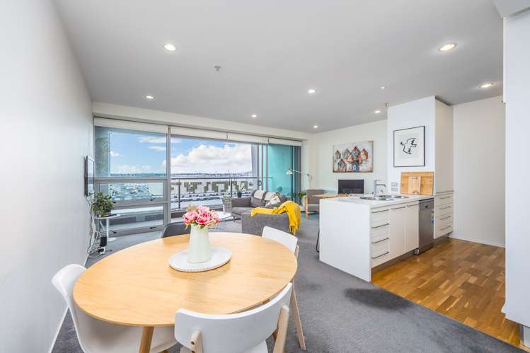 801/2 Beach Road Auckland Central_10