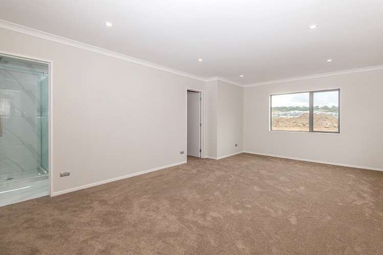 21 Eastfield Avenue Flat Bush_21