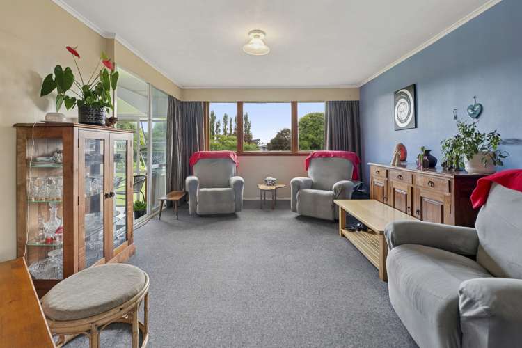 17 Mckenzie Road Owhata_4