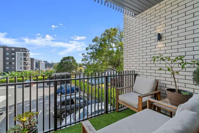 110/165 Lake Road Northcote_4