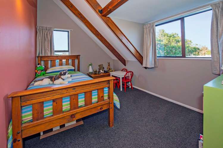 10 May Street Leeston_11