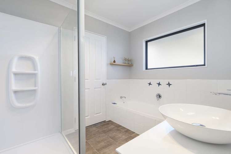 30 Waipuna Grove Welcome Bay_16