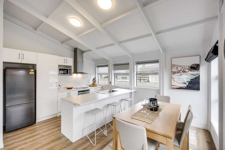 1012 Willowpark Road North Mayfair_5