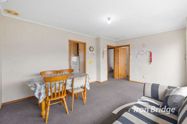 2/281 Glenfield Road Glenfield_3