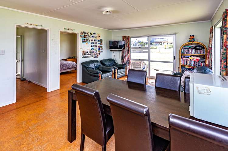 15 Nukumaru Parade Waiinu Beach_7