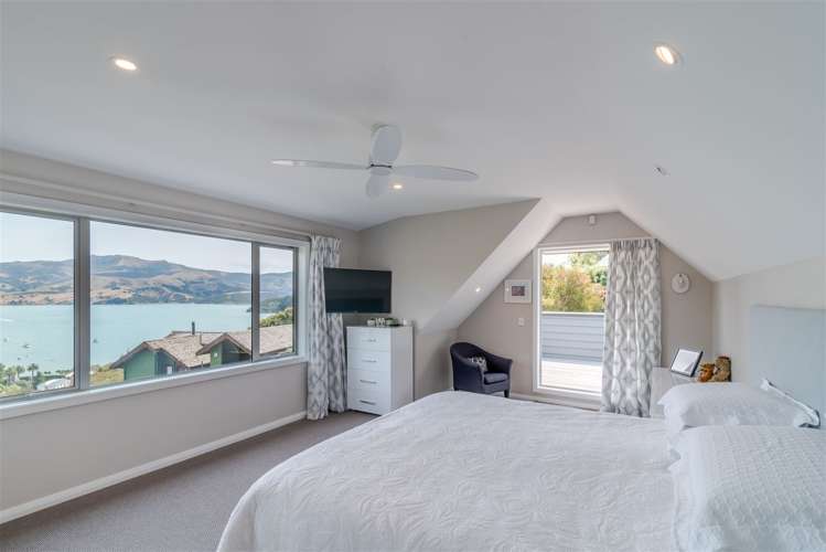 12 Settlers Hill Akaroa_5