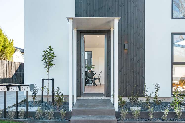 1/3 Humboldt Street Sydenham_27