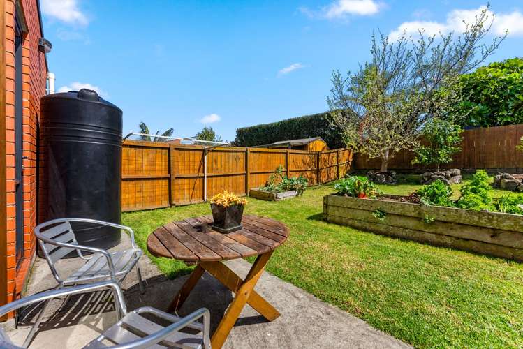 210 Clark Road Hobsonville_5