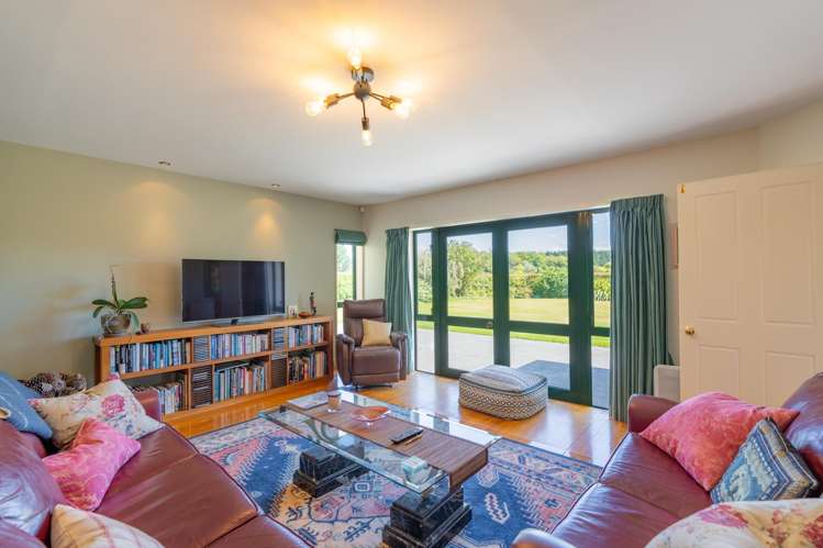 132 Round Hill Road Loburn_7