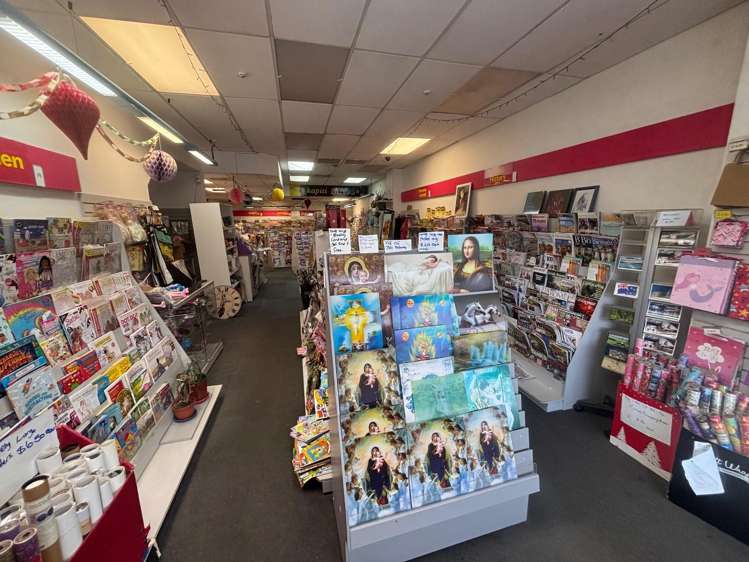 2 Coastland Parade Paraparaumu_1