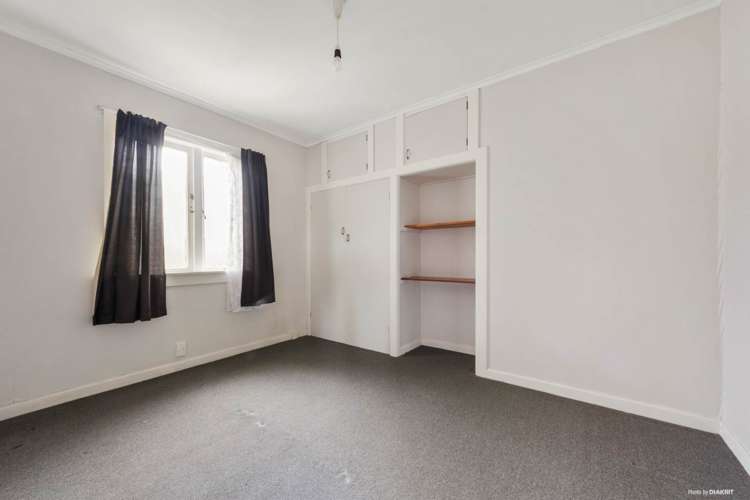 52 Beaubank Road Kelston_14