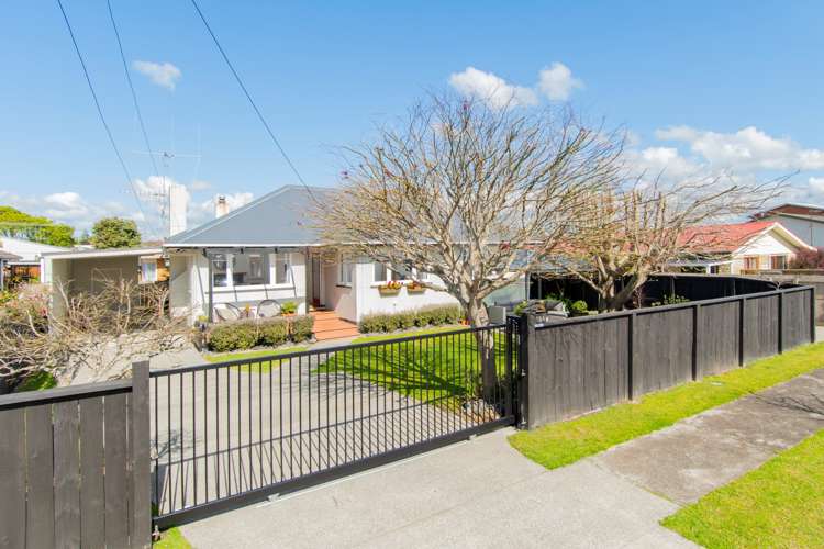 19a Pemberton Crescent Greerton_9