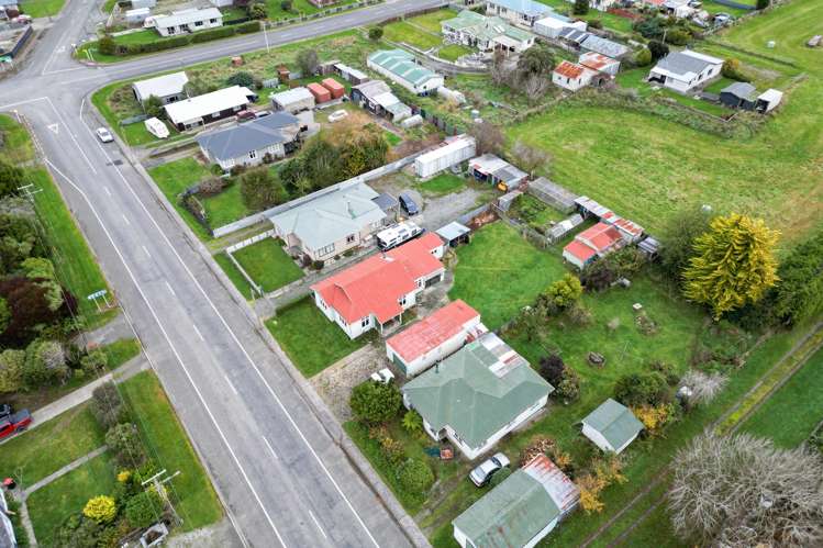 11 Clifden Hwy Tuatapere_9