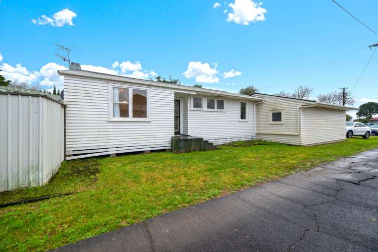 38 Buscomb Avenue Henderson_17