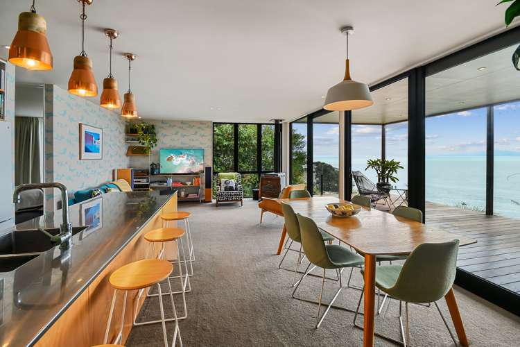 1833 East Coast Road Whakatiwai_6