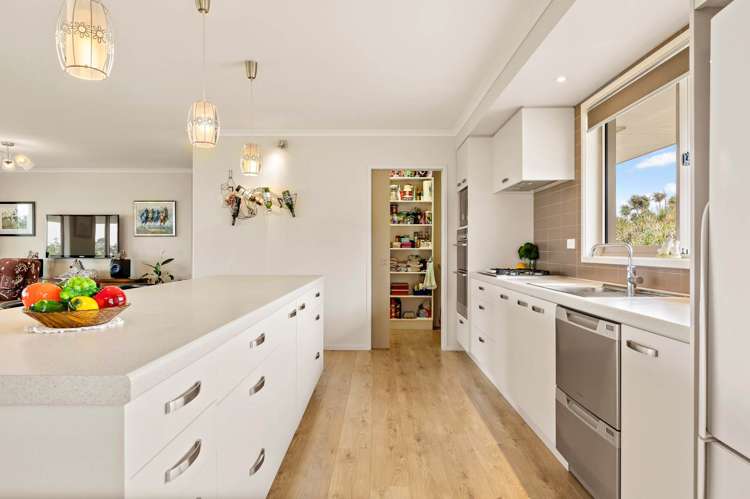 1518 Old North Road Helensville_6