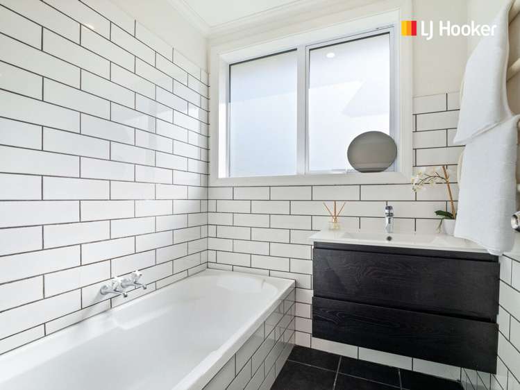 5 Ellersley Street Halfway Bush_13