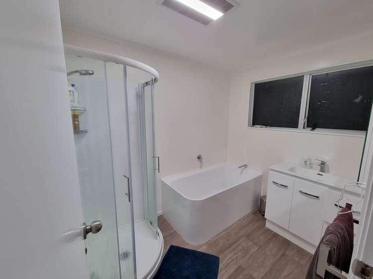 2/65 Abbotts Way Remuera_5