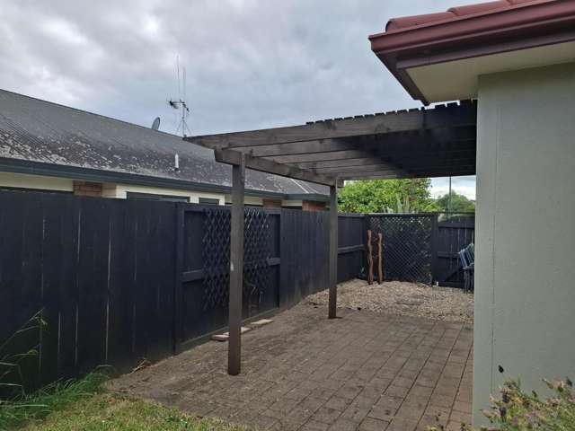 27 Cranbrook Place 2612_2