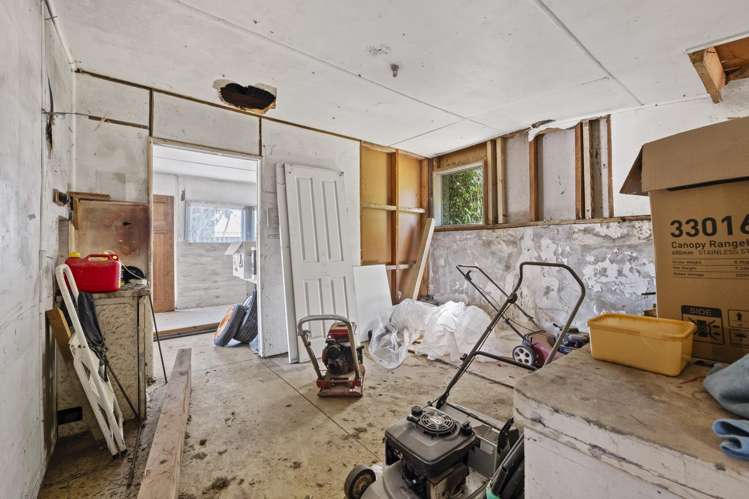 1/24a Cowling Road Hurdon_5