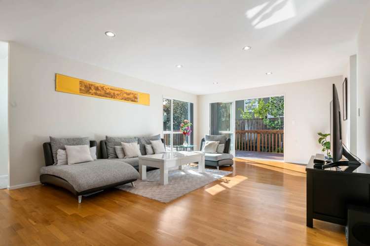 33c Oteha Valley Road Northcross_6