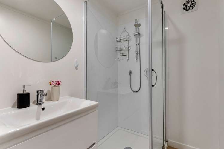 2/121 Matipo Road Te Atatu Peninsula_18