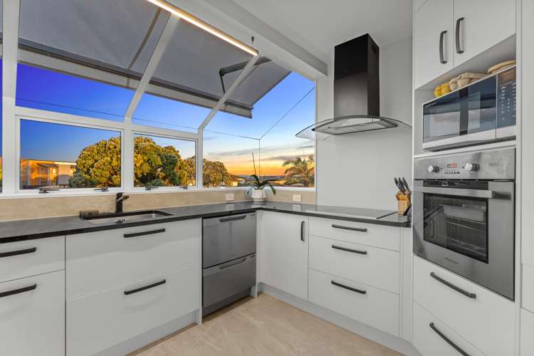 33 Gulf Crest Bucklands Beach_6