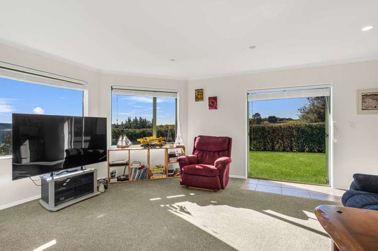 86 Totara View Road Wakefield_15